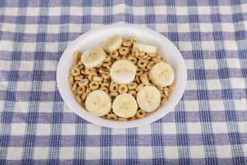 Oat Cereal with Bananas and Milk