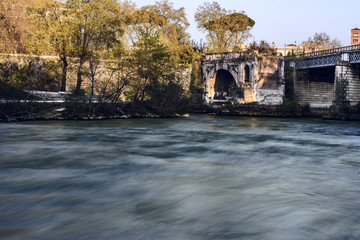 Obraz premium River, Tevere, Island, Tiberina, Bridge, Rotto, Broken, Palatino, Rome, Lazio, Italy, Europe