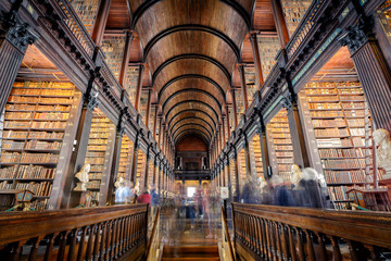 Obraz premium Biblioteka Trinity College w Dublinie