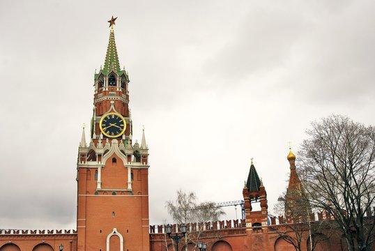 Moscow Kremlin. Spasskaya tower. Color photo