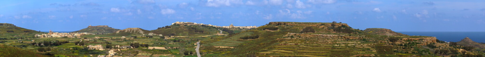 Fototapeta na wymiar Panorama Gozo, Blick von Vittoria nach Nordost und Osten auf Xaghra und Nadur
