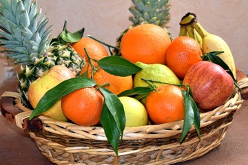cesto di frutta fresca