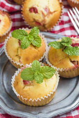 strawberries muffin