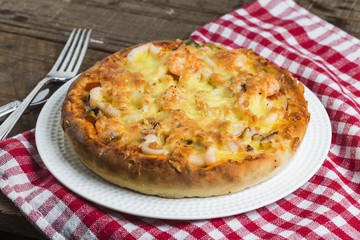 Pizza seafood pizza