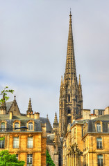 Fototapeta na wymiar St. Michael basilica in Bordeaux, France