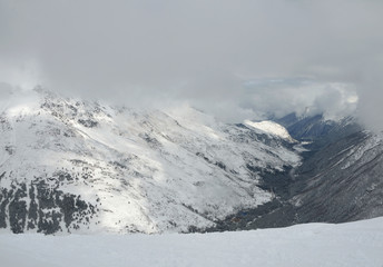 Obraz premium Landscape of beautiful slopes of the Caucasus Mountains