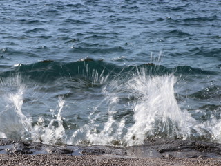 Splashing lake wave
