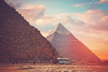  pyramids of Giza, in Egypt.