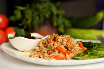 barley porridge, tomatoes, cucumbers, vegetarian, tomato sauce,carrots