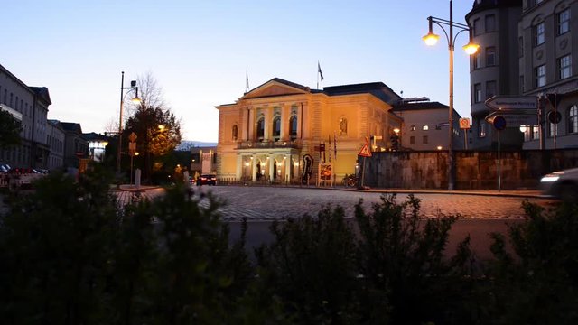 Halle (Saale) Opernhaus in der D&auml;mmerung