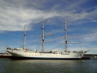 Segelschiff im Stralsunder Hafen