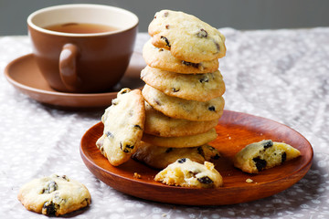cornmeal chocolate chunk cookies raisins