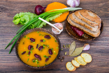 Vegetable cream soup with red beans