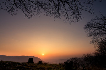 Sonnenuntergang hinter Dettingen an der Erms