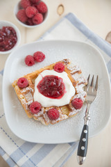 Waffeln mit Beeren 