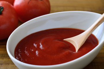 トマトピューレ