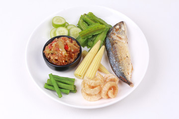 Green chili dip as Nam Prik Num with set.