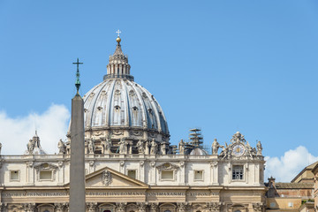 Fototapeta na wymiar saint peter cathedral in Rome, Italy