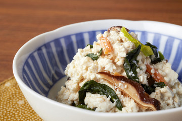 ほうれん草などが入った白和え