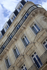 Fototapeta na wymiar Classic building in a French city