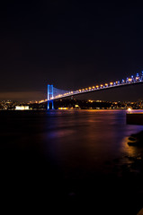 Fototapeta na wymiar Gece Boğaziçi Köprüsü İstanbul, Türkiye