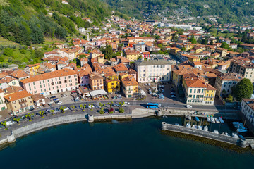 Dongo - Lago di Como (IT) - Vista aerea panoramica del lungolago