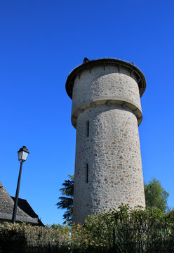 Château d'eau de La Chapelle-St-Géraud.(Corrèze)