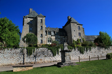 Fototapeta na wymiar Château de Noailles (Corrèze)