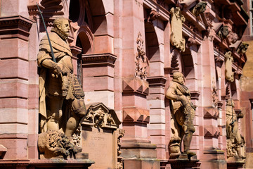 Statuen im Heidelberger Schloß
