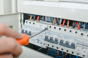 Repairing a fusebox