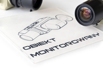 Uwaga. Obiekt monitorowany. Kamery telewizji przemysłowej CCTV © shake_pl