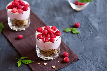 yogurt, raspberries and granola