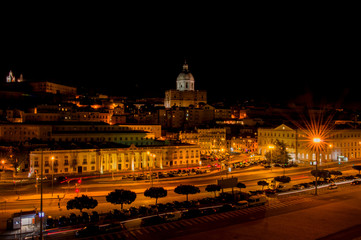 Obraz na płótnie Canvas Lissabon bei Nacht