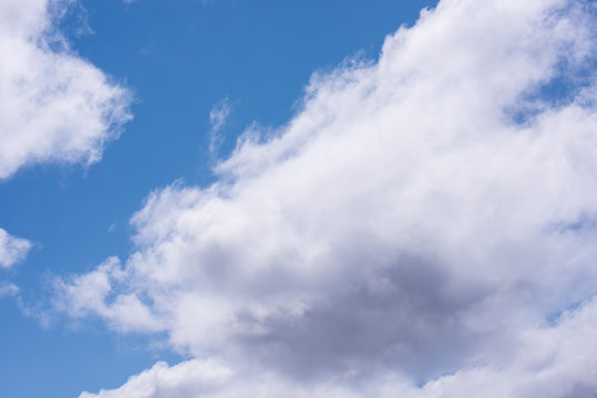 「雲り」の画像 - 5,672 件の Stock 写真、ベクターおよびビデオ | Adobe Stock