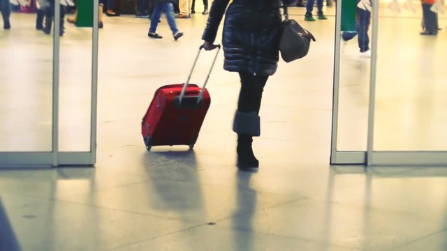 Station Atocha, Madrid.	Movement of people.