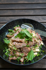 grilled pork neck with thai spices sauce