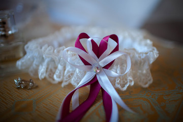 lies white wedding lace garter