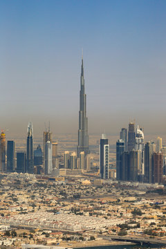 Dubai Burj Khalifa Textfreiraum Copyspace hochkant vertikal Luftaufnahme Luftbild