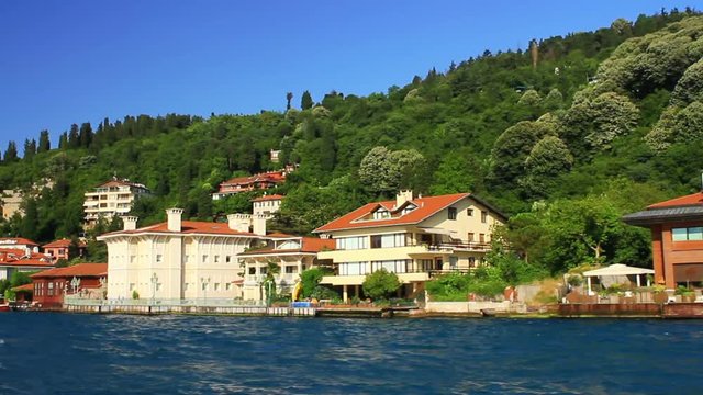 Beautiful luxury villas with Bosporus Sea View. With the huge coastlines, worlds finest ancient architecture, the best mountain views and buzzing atmosphere, Turkey has some of the most affordable pro