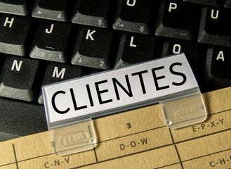 Clientes (asesoramiento, servicio al cliente)