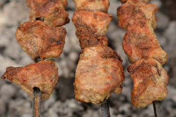 Шашлык из свинины на даче