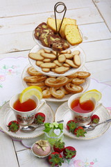 Tè al limone e fragole