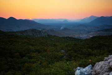 Fototapeta na wymiar Colorful mountain sunset