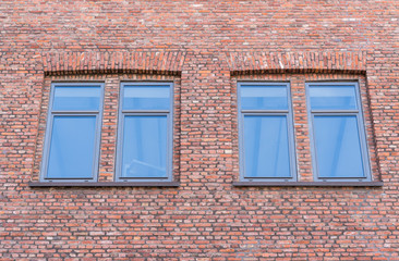 Fenster in einer Fassade