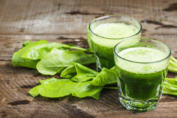 Fototapeta premium Spinach smoothie