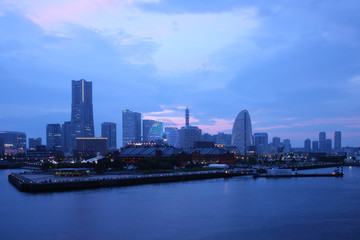 Naklejka premium Japan skyline at Yokohama city