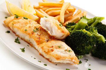 Roast fish with broccoli