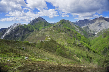 Fototapeta na wymiar View of a detail of Apuan Alps, Italy.