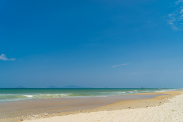 Fototapeta na wymiar The beach in Hoi An Vietnam
