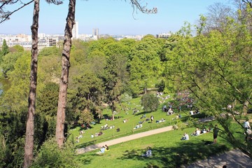 Fototapeta premium Paris, parc des Buttes Chaumont